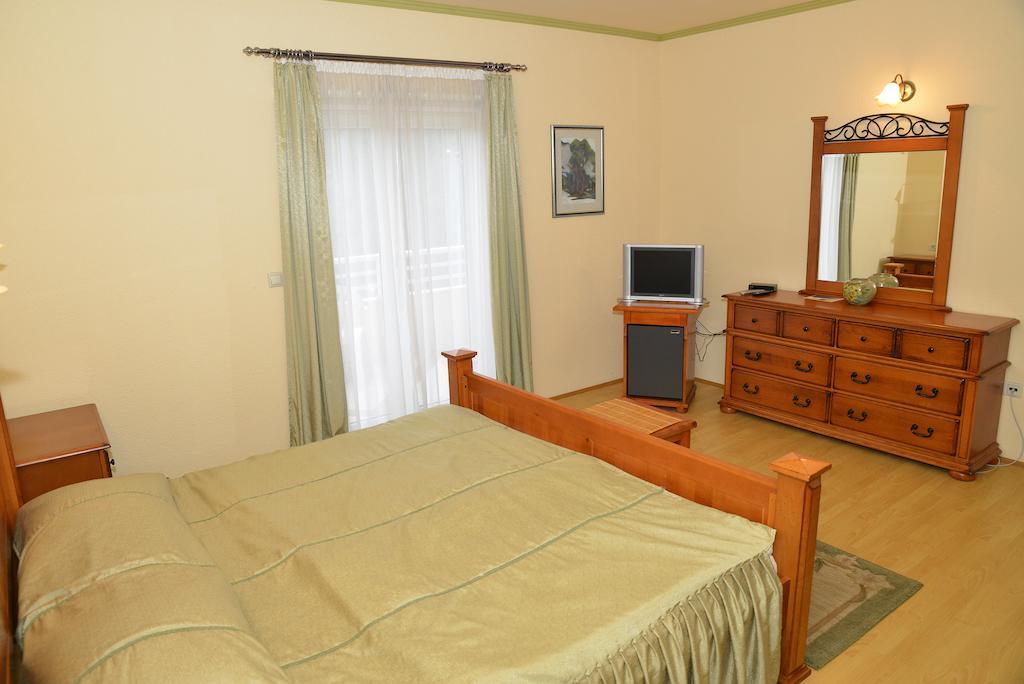 Hotel Venezia Imotski Ngoại thất bức ảnh